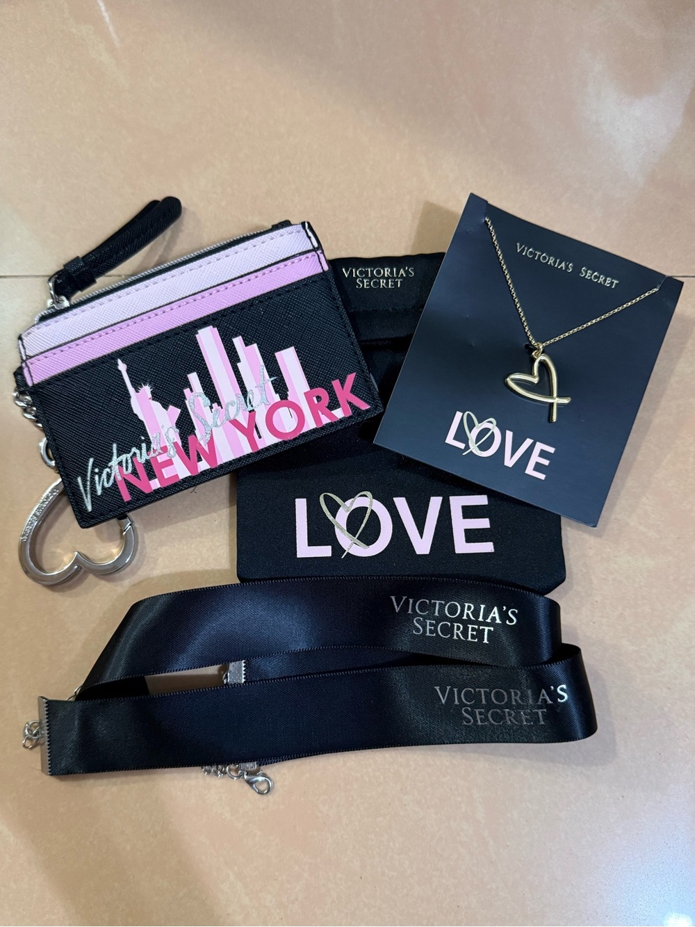 Victoria's Secret Black & Pink New York Cardholder with Heart Keyring
